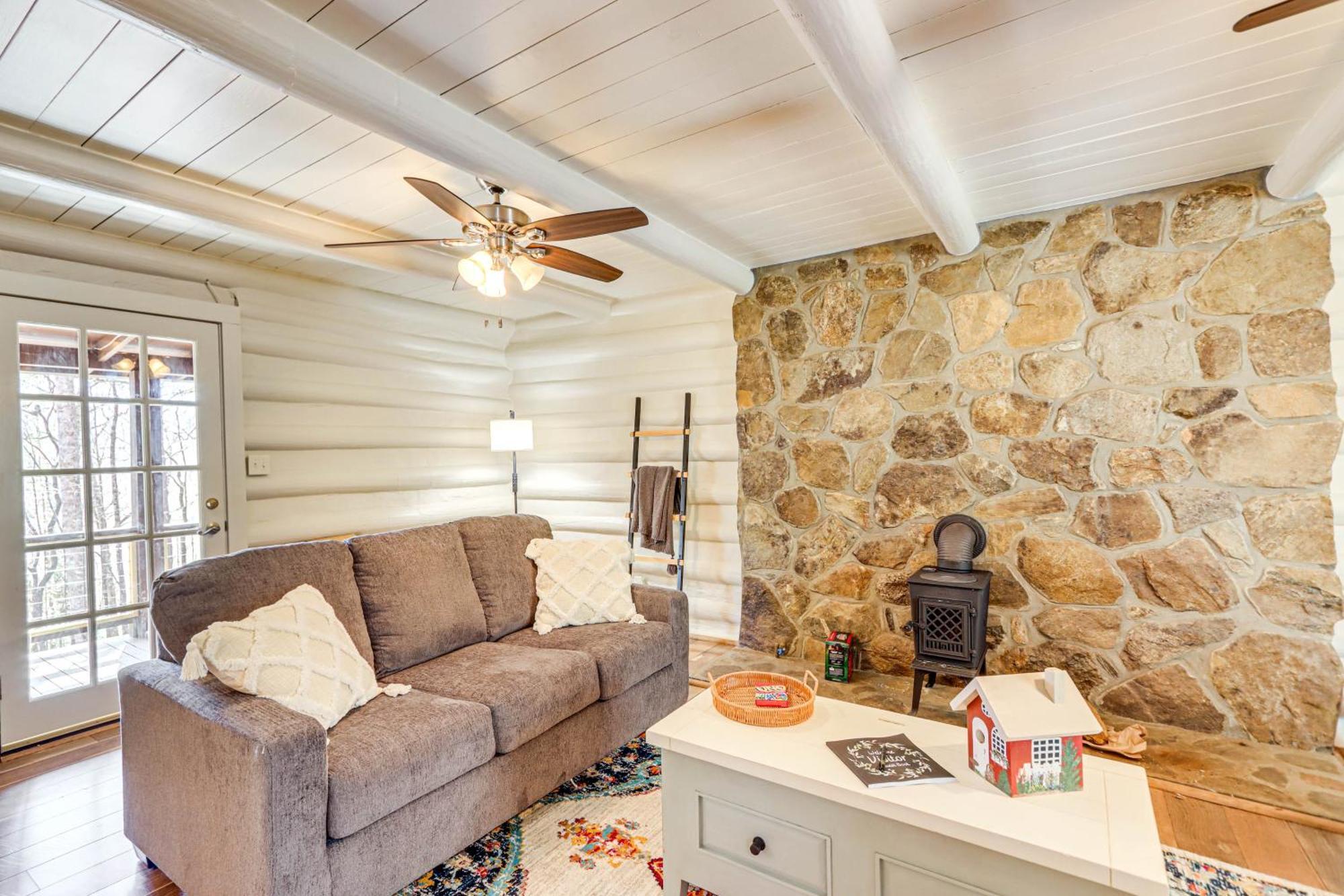 Dog-Friendly Hiawassee Cabin With Decks And Fire Pit! Dış mekan fotoğraf