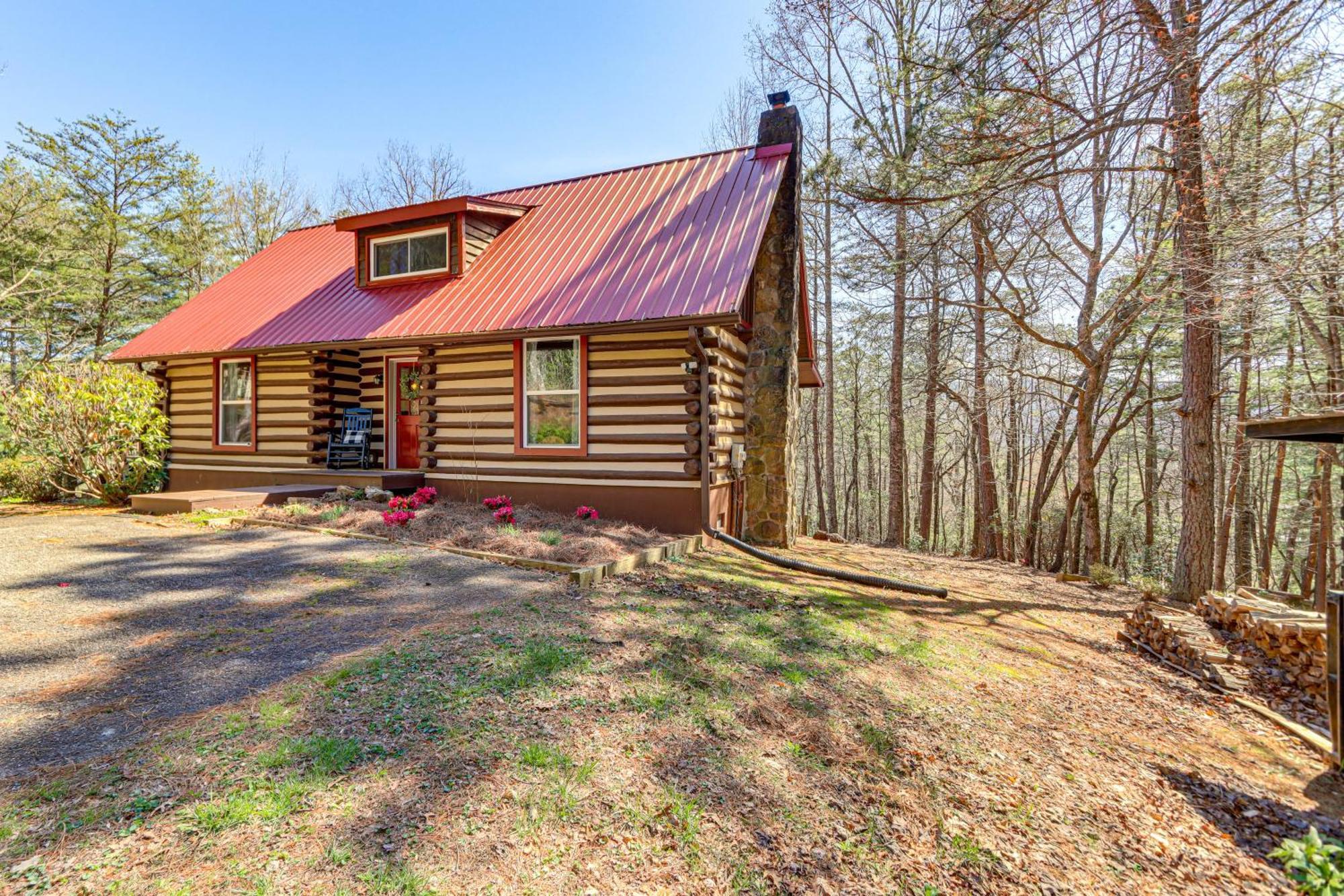 Dog-Friendly Hiawassee Cabin With Decks And Fire Pit! Dış mekan fotoğraf