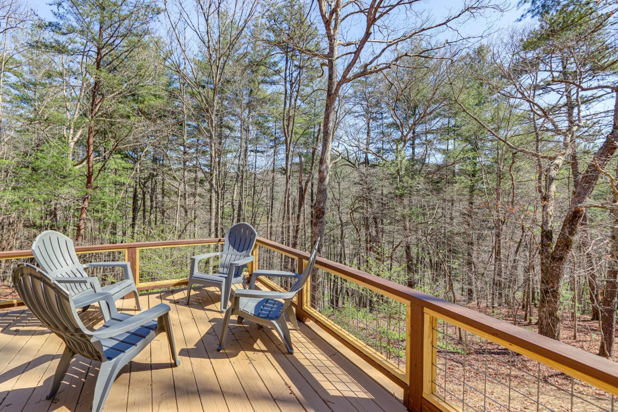 Dog-Friendly Hiawassee Cabin With Decks And Fire Pit! Dış mekan fotoğraf